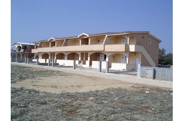 Kroatien Privát Vir, Exterieur